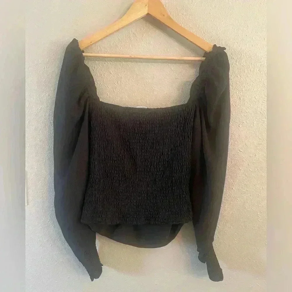 ASTR the Label Square neck puff sleeve blouse, Black Large